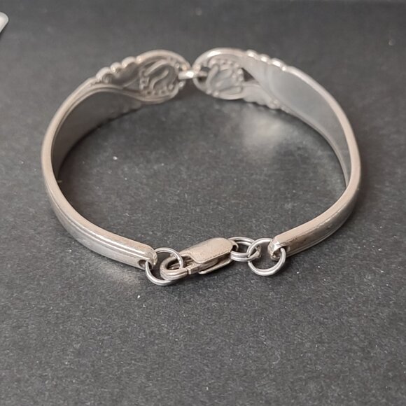 Cute Vintage Spring Glory Spoon Bracelet - Picture 4 of 9
